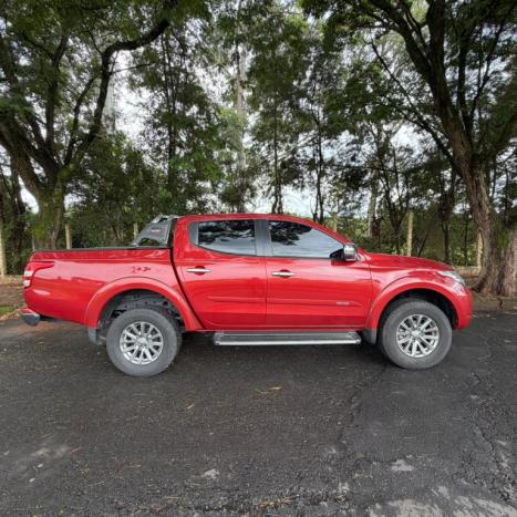 MITSUBISHI L 200 Triton 2.4 16V SPORT HPE-S 4X4 CABINE DUPLA TURBO DIESEL AUTOM�TICO, Foto 5