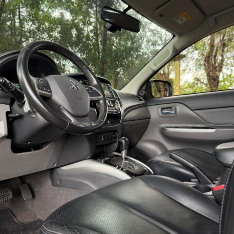 MITSUBISHI L 200 Triton 2.4 16V SPORT HPE-S 4X4 CABINE DUPLA TURBO DIESEL AUTOM�TICO, Foto 11
