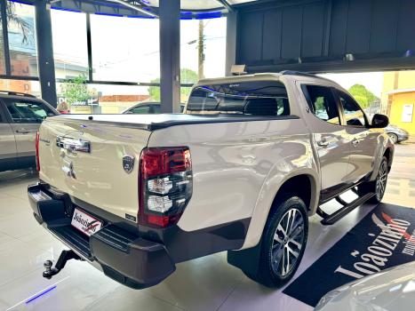 MITSUBISHI L 200 Triton 2.4 16V SPORT HPE-S 4X4 CABINE DUPLA TURBO DIESEL AUTOM�TICO, Foto 7