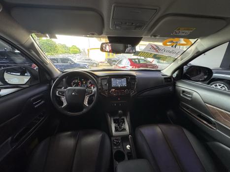 MITSUBISHI L 200 Triton 2.4 16V SPORT HPE-S 4X4 CABINE DUPLA TURBO DIESEL AUTOM�TICO, Foto 12