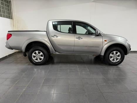 MITSUBISHI L 200 Triton 3.5 V6 HPE 4X4 FLEX CABINE DUPLA AUTOM�TICO, Foto 4