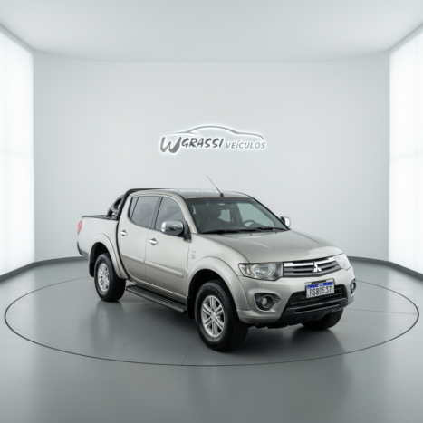 MITSUBISHI L 200 Triton 3.5 V6 HPE 4X4 FLEX CABINE DUPLA AUTOM�TICO, Foto 4