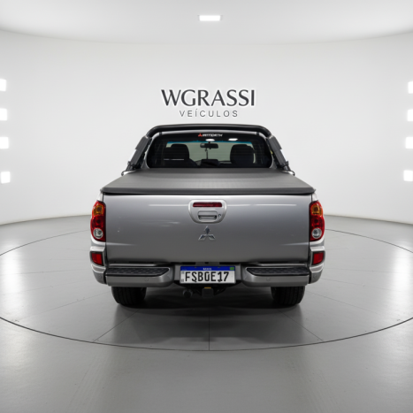 MITSUBISHI L 200 Triton 3.5 V6 HPE 4X4 FLEX CABINE DUPLA AUTOM�TICO, Foto 5