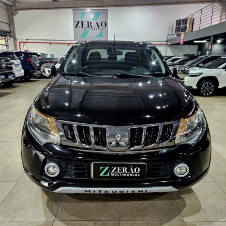 MITSUBISHI L 200 Triton 2.4 16V SPORT HPE 4X4 CABINE DUPLA TURBO DIESEL AUTOM�TICO, Foto 2