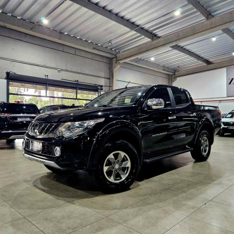 MITSUBISHI L 200 Triton 2.4 16V SPORT HPE 4X4 CABINE DUPLA TURBO DIESEL AUTOM�TICO, Foto 3