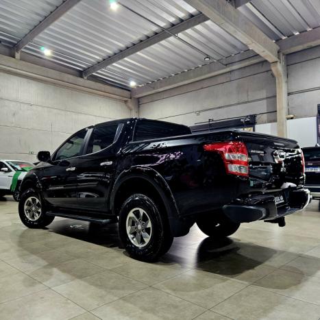 MITSUBISHI L 200 Triton 2.4 16V SPORT HPE 4X4 CABINE DUPLA TURBO DIESEL AUTOM�TICO, Foto 5