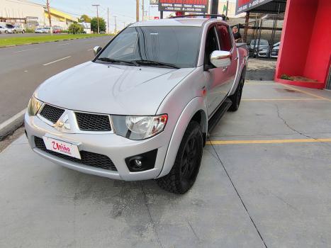 MITSUBISHI L 200 Triton 3.5 V6 HPE 4X4 FLEX CABINE DUPLA, Foto 2