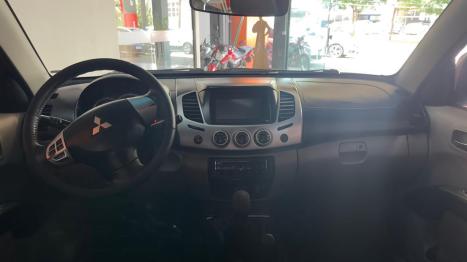 MITSUBISHI L 200 Triton 3.2 16V XB 4X4 CABINE DUPLA TURBO DIESEL INTERCOOLER, Foto 4