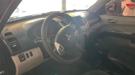 MITSUBISHI L 200 Triton 3.2 16V XB 4X4 CABINE DUPLA TURBO DIESEL INTERCOOLER, Foto 5