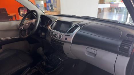 MITSUBISHI L 200 Triton 3.2 16V XB 4X4 CABINE DUPLA TURBO DIESEL INTERCOOLER, Foto 8