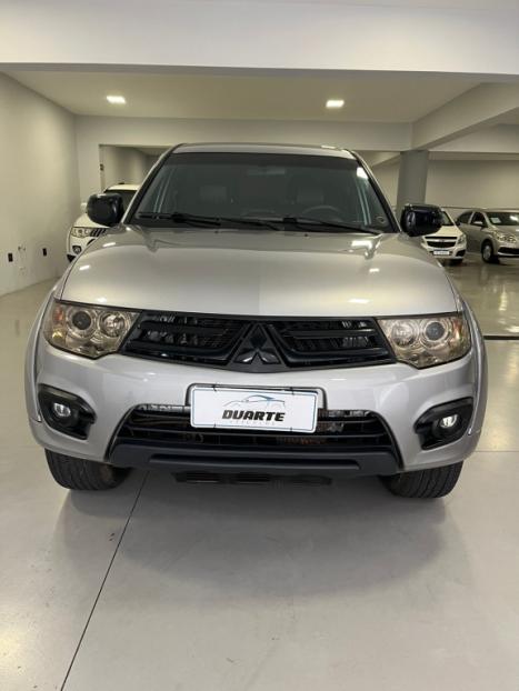 MITSUBISHI L 200 Triton 3.5 V6 HPE 4X4 FLEX CABINE DUPLA AUTOM�TICO, Foto 2