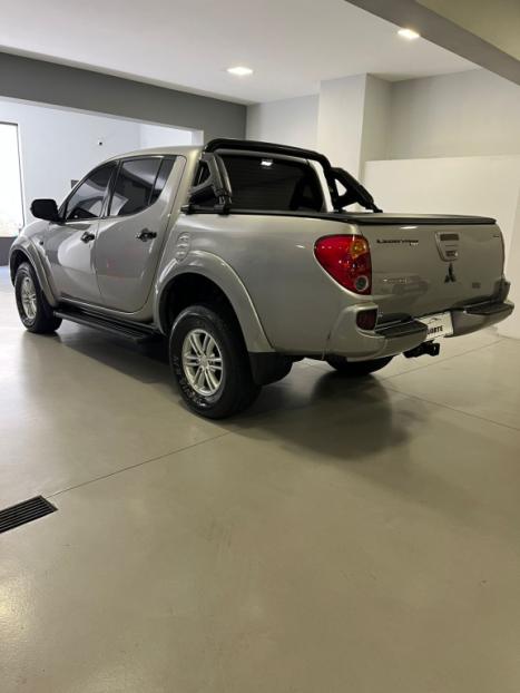 MITSUBISHI L 200 Triton 3.5 V6 HPE 4X4 FLEX CABINE DUPLA AUTOM�TICO, Foto 6