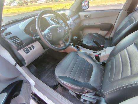 MITSUBISHI L 200 Triton 3.5 V6 HPE 4X4 FLEX CABINE DUPLA AUTOM�TICO, Foto 11