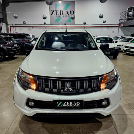 MITSUBISHI L 200 Triton 2.4 16V FLEX GL CABINE DUPLA, Foto 2