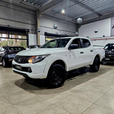 MITSUBISHI L 200 Triton 2.4 16V FLEX GL CABINE DUPLA, Foto 3