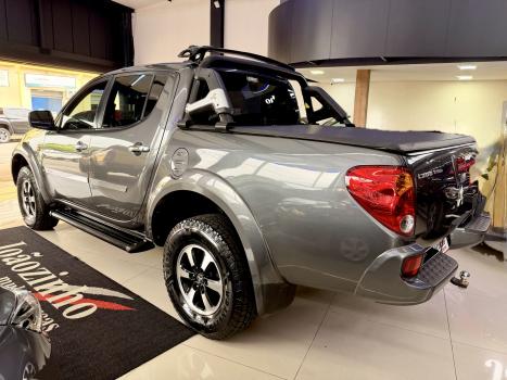 MITSUBISHI L 200 Triton 3.2 16V HPE 4X4 CABINE DUPLA TURBO DIESEL INTERCOOLER, Foto 4