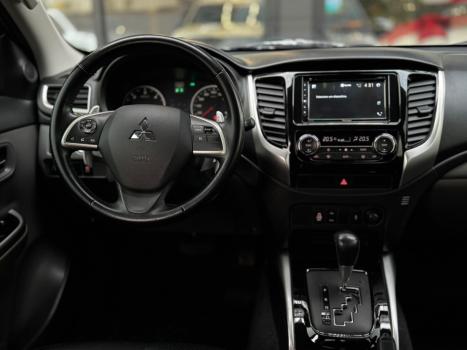 MITSUBISHI L 200 Triton 2.4 16V SPORT HPE MOTORSPORTS 4X4 CABINE DUPLA TURBO DIESEL AUTOM�TICO, Foto 14
