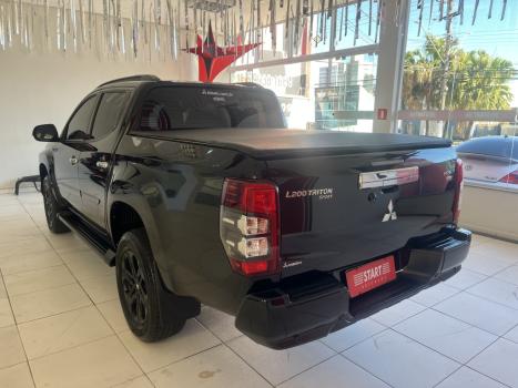 MITSUBISHI L 200 Triton 2.4 16V SPORT HPE 4X4 CABINE DUPLA TURBO DIESEL AUTOM�TICO, Foto 7