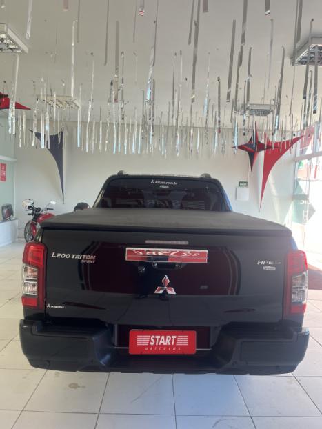 MITSUBISHI L 200 Triton 2.4 16V SPORT HPE 4X4 CABINE DUPLA TURBO DIESEL AUTOM�TICO, Foto 8