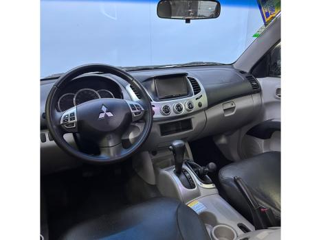 MITSUBISHI L 200 Triton 3.5 V6 HPE 4X4 FLEX CABINE DUPLA AUTOM�TICO, Foto 7