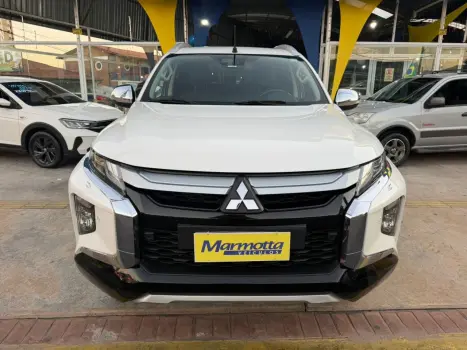 MITSUBISHI L 200 Triton 2.4 16V SPORT HPE-S 4X4 CABINE DUPLA TURBO DIESEL AUTOM�TICO, Foto 2