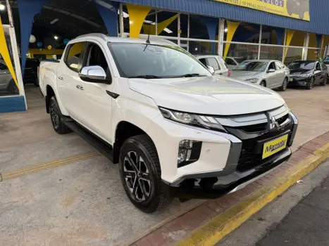 MITSUBISHI L 200 Triton 2.4 16V SPORT HPE-S 4X4 CABINE DUPLA TURBO DIESEL AUTOM�TICO, Foto 3