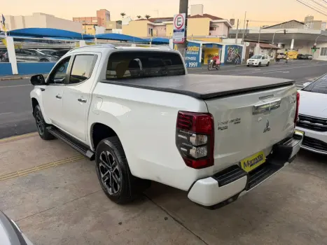 MITSUBISHI L 200 Triton 2.4 16V SPORT HPE-S 4X4 CABINE DUPLA TURBO DIESEL AUTOM�TICO, Foto 5
