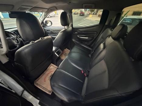 MITSUBISHI L 200 Triton 2.4 16V SPORT HPE-S 4X4 CABINE DUPLA TURBO DIESEL AUTOM�TICO, Foto 8
