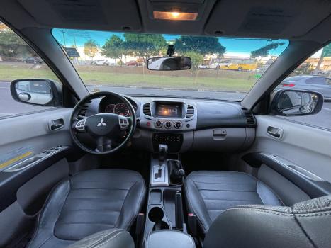 MITSUBISHI L 200 Triton 3.2 16V HPE 4X4 CABINE DUPLA TURBO DIESEL INTERCOOLER AUTOM�TICO, Foto 12