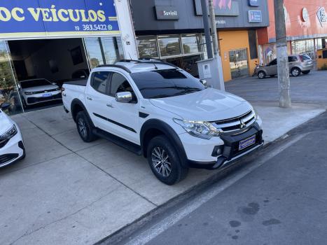 MITSUBISHI L 200 Triton 2.4 16V SPORT HPE-S 4X4 CABINE DUPLA TURBO DIESEL AUTOM�TICO, Foto 6