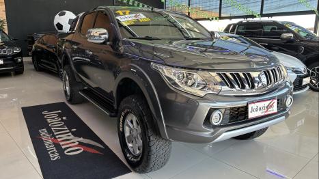 MITSUBISHI L 200 Triton 2.4 16V OUTDOOR HPE-S 4X4 CABINE DUPLA TURBO DIESEL AUTOM�TICO, Foto 4