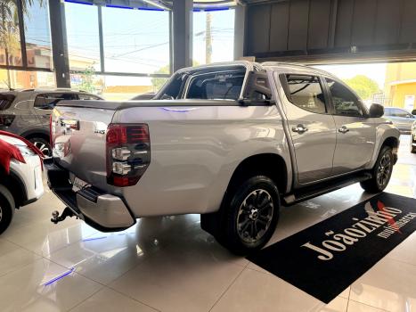 MITSUBISHI L 200 Triton , Foto 4