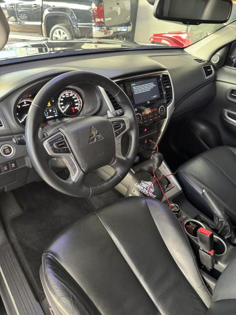 MITSUBISHI L 200 Triton , Foto 12