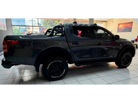 MITSUBISHI L 200 Triton 2.4 16V OUTDOOR HPE-S 4X4 CABINE DUPLA TURBO DIESEL AUTOM�TICO, Foto 5