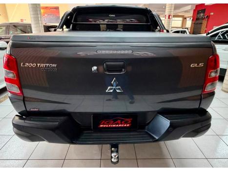 MITSUBISHI L 200 Triton 2.4 16V OUTDOOR HPE-S 4X4 CABINE DUPLA TURBO DIESEL AUTOM�TICO, Foto 7