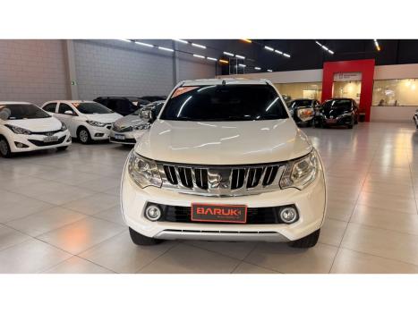 MITSUBISHI L 200 Triton 2.4 16V SPORT HPE TOP 4X4 CABINE DUPLA TURBO DIESEL AUTOM�TICO, Foto 2