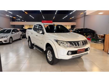 MITSUBISHI L 200 Triton 2.4 16V SPORT HPE TOP 4X4 CABINE DUPLA TURBO DIESEL AUTOM�TICO, Foto 4