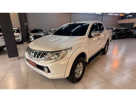 MITSUBISHI L 200 Triton 2.4 16V SPORT HPE TOP 4X4 CABINE DUPLA TURBO DIESEL AUTOM�TICO, Foto 5