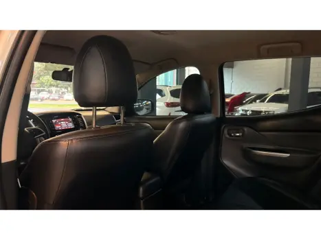 MITSUBISHI L 200 Triton 2.4 16V SPORT HPE TOP 4X4 CABINE DUPLA TURBO DIESEL AUTOM�TICO, Foto 16