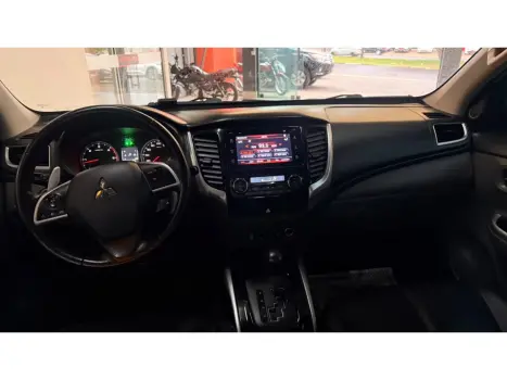 MITSUBISHI L 200 Triton 2.4 16V SPORT HPE TOP 4X4 CABINE DUPLA TURBO DIESEL AUTOM�TICO, Foto 19
