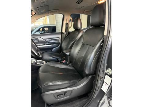 MITSUBISHI L 200 Triton 2.4 16V SPORT HPE 4X4 CABINE DUPLA TURBO DIESEL AUTOMÁTICO, Foto 10