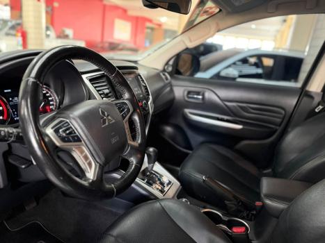 MITSUBISHI L 200 Triton 2.4 16V SPORT HPE 4X4 CABINE DUPLA TURBO DIESEL AUTOMÁTICO, Foto 11