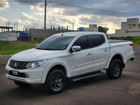MITSUBISHI L 200 Triton 2.4 16V SPORT HPE TOP 4X4 CABINE DUPLA TURBO DIESEL AUTOMÁTICO, Foto 8