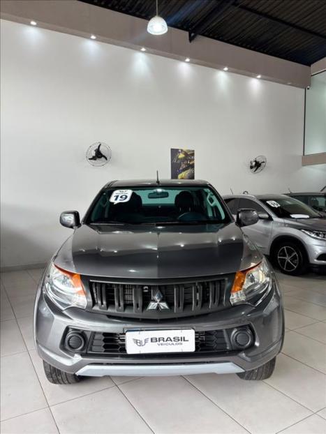MITSUBISHI L 200 Triton 2.4 16V SPORT HPE 4X4 CABINE DUPLA TURBO DIESEL AUTOMÁTICO, Foto 2