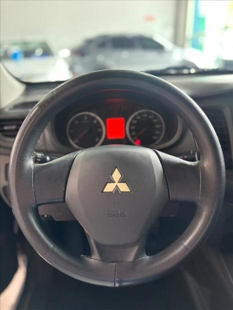 MITSUBISHI L 200 Triton 2.4 16V SPORT HPE 4X4 CABINE DUPLA TURBO DIESEL AUTOMÁTICO, Foto 8