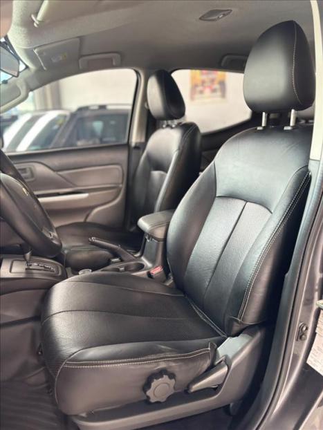 MITSUBISHI L 200 Triton 2.4 16V SPORT HPE 4X4 CABINE DUPLA TURBO DIESEL AUTOMÁTICO, Foto 10