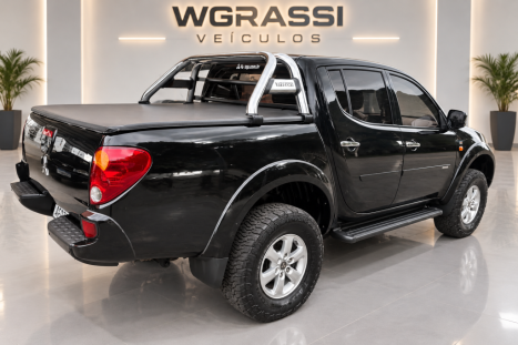 MITSUBISHI L 200 Triton 3.5 V6 HPE 4X4 FLEX CABINE DUPLA AUTOMÁTICO, Foto 7