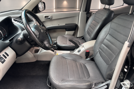 MITSUBISHI L 200 Triton 3.5 V6 HPE 4X4 FLEX CABINE DUPLA AUTOMÁTICO, Foto 10