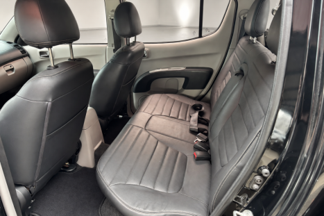 MITSUBISHI L 200 Triton 3.5 V6 HPE 4X4 FLEX CABINE DUPLA AUTOMÁTICO, Foto 11