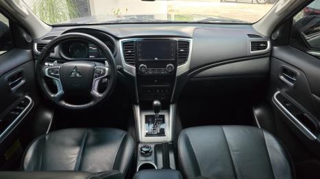 MITSUBISHI L 200 Triton 2.4 16V SPORT HPE-S 4X4 CABINE DUPLA TURBO DIESEL AUTOMÁTICO, Foto 11